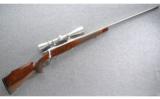 Browning A-bolt White Gold Medallion, 7MM REM MAG - 1 of 9