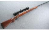 Winchester Model 70 Featherweight Classic, .243 Win - 1 of 9