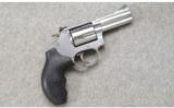 Smith & Wesson ~ 60-15 ~ .357 Mag./.38 Spl. - 1 of 4