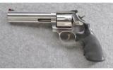 Smith & Wesson Model 686-5, .357 MAG - 2 of 3