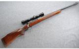 Winchester Model 70 Featherweight Pre-64, .30-06 Sprg - 1 of 9