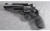 Smith & Wesson ~ 327 M&P TRR8 ~ .357 Mag - 2 of 3