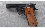 Smith & Wesson ~ Model 39-2 ~ 9mm Luger - 2 of 4