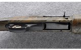 Mossberg ~ Model 9200 ~ 12 Ga - 4 of 10