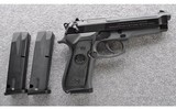 Beretta ~ 92FS ~ 9mm Para - 1 of 3