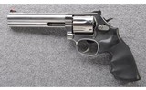 Smith & Wesson ~ Model 686-6 Plus ~ .357 Mag - 2 of 3