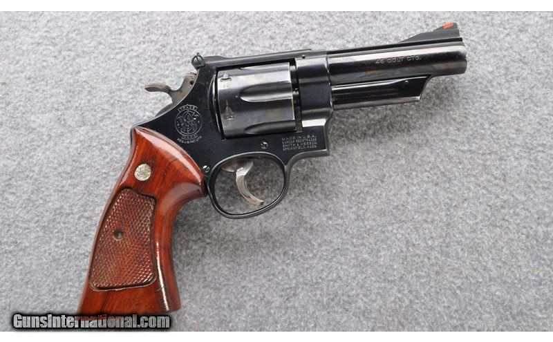 Smith & Wesson ~ Model 25-5 ~ .45 Colt