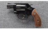 Smith & Wesson ~ Model 36-10 Classic ~ .38 S&W Spl - 2 of 3