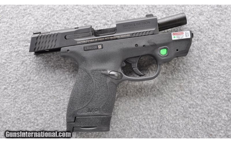 Smith & Wesson ~ M&P Shield 40 M2.0 ~ .40 S&W