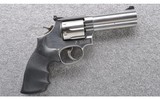 Smith & Wesson ~ Model 686-5 ~ .357 Mag - 1 of 3