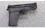Smith & Wesson ~ M&P 9 Shield M2.0 ~ 9 mm - 1 of 3
