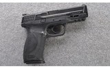Smith & Wesson ~ M&P 40 2.0 ~ .40 S&W - 1 of 3