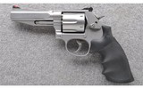 Smith & Wesson ~ Performance Center Pro Series Model 686-6 ~ .357 Mag - 2 of 3