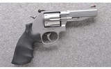 Smith & Wesson ~ Performance Center Pro Series Model 686-6 ~ .357 Mag - 1 of 3