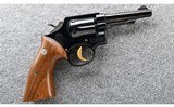 Smith & Wesson ~ Model 10-5 ~ .38 Spl - 1 of 3