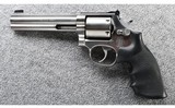 Smith & Wesson ~ 686-3 ~ .357 Mag - 2 of 3