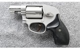 Smith & Wesson ~ 638-2 Airweight ~ .38 Spl - 2 of 4