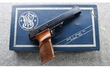 Smith & Wesson ~ Model 41 ~ .22 LR