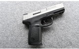 Smith & Wesson ~ SD40 VE ~ 40 S&W