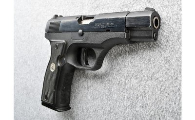 Colt ~ 2000 ~ .9mm