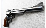 Ruger ~ New Model Super Blackhawk ~ 44 Magnum