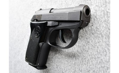 Beretta ~ Tomcat ~ .32 Auto - Image 2 of 3