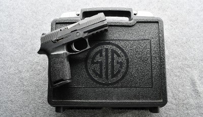 SIG Sauer ~ P320 ~ 9mm