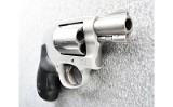 Smith & Wesson ~ 638-3 ~ .38 SPL + P - 2 of 3