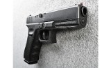 Glock ~ 22 ~ .40 S&W - 2 of 3
