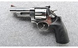 Smith & Wesson ~ 629-6 ~ .44 Magnum - 3 of 3