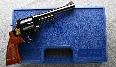 Smith & Wesson ~ 29-10 50th Anniversary ~ .44 Mag