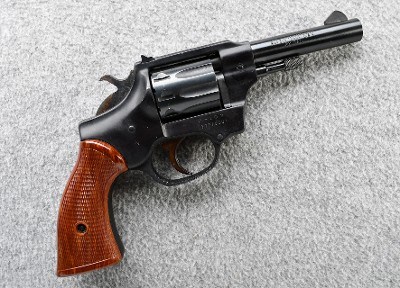 High Standard ~ R-107 Sentinel Deluxe ~ .22 CAL