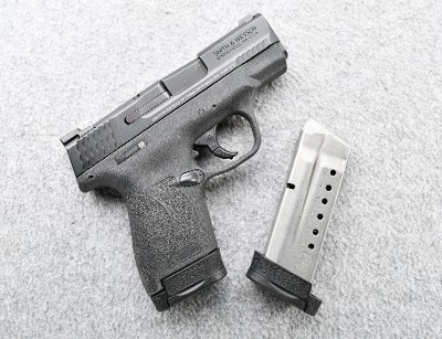 Smith & Wesson ~ M&P 9 Shield M2.0 ~ 9mm