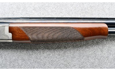 Browning ~ 425 ~ 12 Gauge - Image 4 of 10