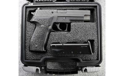 SIG Sauer ~ P226 Navy SEAL ~ 9mm - Image 3 of 3