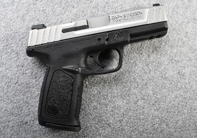 Smith & Wesson ~ SD40 VE ~ .40 S&W - Image 1 of 2