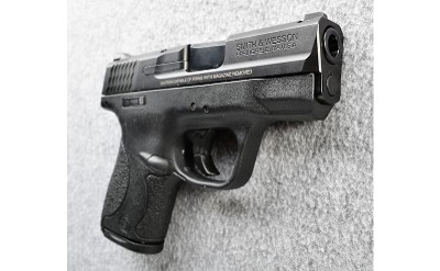 Smith & Wesson ~ M&P 9 Shield ~ .9mm - Image 2 of 3