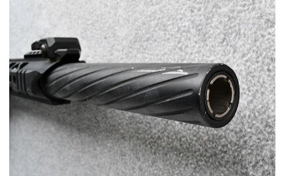 Rock Island ~ VR80 ~ 12 Gauge - Image 5 of 9