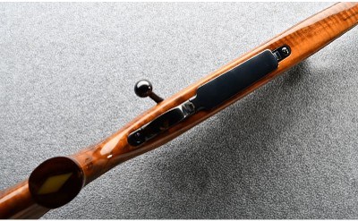 Weatherby ~ Mark V ~ .300 WBY - Image 5 of 10