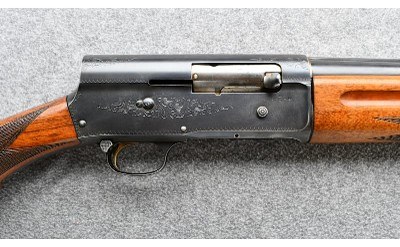 Browning ~ Light Twelve ~ 12 gauge - Image 3 of 10