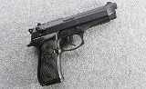 Beretta ~ 92 FS Desert Storm ~ 9mm - Image 1 of 2