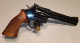 Smith and Wesson Model 586 no dash original from 1983 - 6 of 15