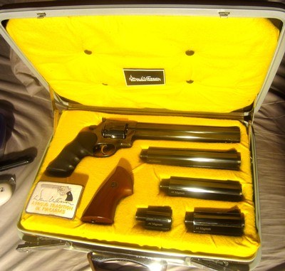 DAN WESSON MONSON 44 MAGNUM PISTOL PAC~5 (NEW) BARREL SET W/CASE~10VH THRU 2.5 VH (VENT HEAVY)~BEAUTIFUL CONDITION PRIVATE NO TAX SALE