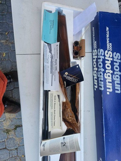 Smith & Wesson Model 1000 Auto 12 gauge 28