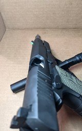 FN High Power (2022) - 9mm - Black + Holster, Grips, Magazines, Case - 4 of 9