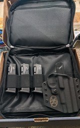 FN High Power (2022) - 9mm - Black + Holster, Grips, Magazines, Case - 7 of 9