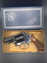 Smith & Wesson 19 2 Combat Magnum .357 Mag. 2 1/2" Pinned & Recessed
Original Box