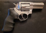 RUGER GP100 , 357 MAGNUM - Image 2 of 4