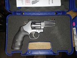 Smith & Wesson MODEL 686 PLUS + 357 MAGNUM 7 Shot