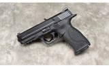 Smith & Wesson M&P40 - 2 of 3
